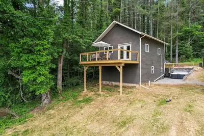 Image de Gayles - Lakeview Cottage