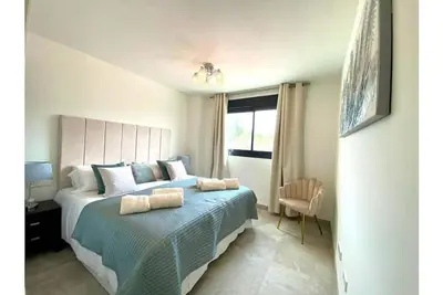 Image de 3 Bedroom luxury apartment near seashore - Varna