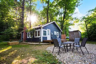 Image de Renovated, pet-friendly, near Nashville.