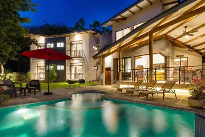 Image de Beachfront Family Home -superb features - Ceibamar