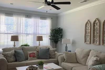 Image de Cheer on the Rebels from our Comfy Condo!