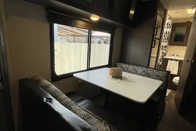 Image de Delightful Camper/Rv