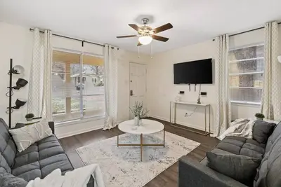 Image de Tranquility @ Midtown With King suite