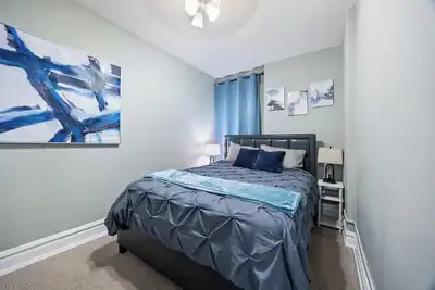 Image de Rustic Apt /Near Hosp/ 25mins to Ord/Mdw/Dt/Free Parking & Wifi