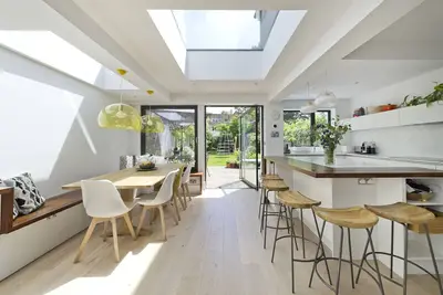 Image de Open Skies, by Veeve