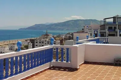 Image de Spacious Ground Floor Apartment w/ Private Patio