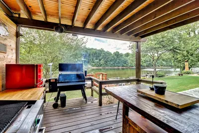 Image de Cotter Home w/ Direct Access to White River!