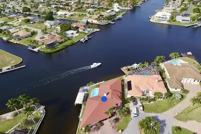 Image de Villa Superior - superbe vue avec piscine et spa, tiki hut & billard