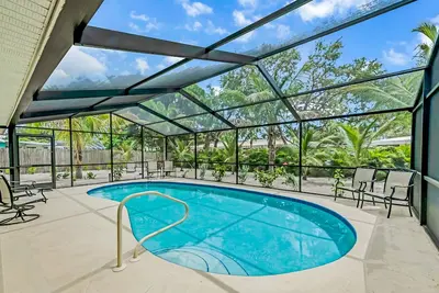 Image de Cozy Coastal Vibes w/ Private Pool!