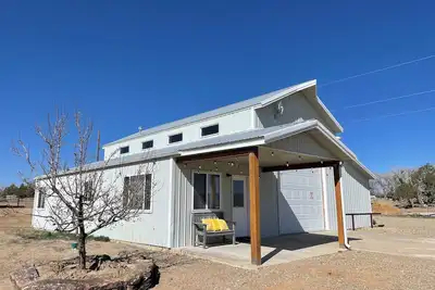 Image de Adorable private bungalow on quiet horse and hay farm near Mesa Verde