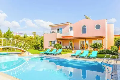 Coral Bay Sunset - Cinq Chambres Villa, Couchages 10
