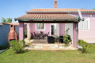 Image de Appartement d'une chambre avec la terrasse Valbandon, Fazana (A-7227-b)