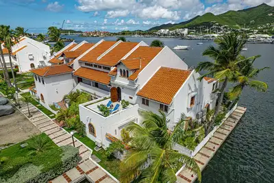 Image de CasaPisani Tranquil 2Bed condo SimpsonBayYachtClub