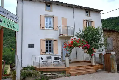 Image de Charming house, charming village \"Comprégnac, Peyre, Millau\" near the river