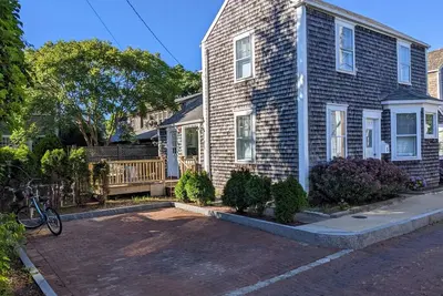 Image de In-Town 3bed/2bath Home on Quiet Street