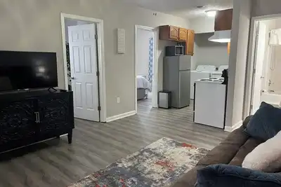 Image de Cozy upstairs 2 bed/1 bath Richmond apt near Eku