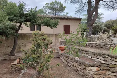 Image de Au pied du Luberon, belle maison avec piscine.