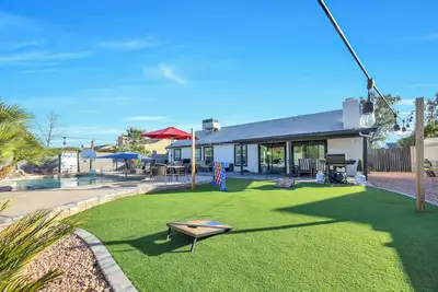 Image de Must See! Large 3br Oasis with a Heated Pool