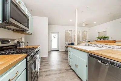 Image de Downtown Private Apartment