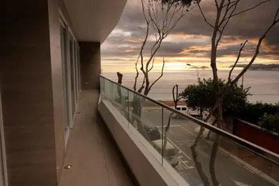 Image de The Piano House In Front Of The Sea In Front Of Larcomar