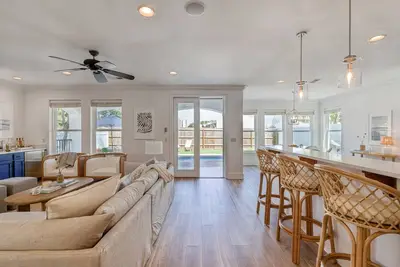 Image de Sleeps 20, Private Pool, Putting Green, Walk to Beach | Vitamin Sea by AvantStay