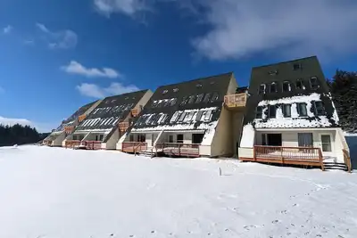 Image de Fun 3-Bed, 2-Bath Ski Condo at Snowshoe Mountain-Near Slopes & No Cleaning Fee!