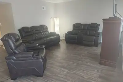 Image de A lovely 3-bedroom 3-bath home in the heart of Atlanta.