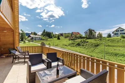 Image de Beautiful 3-Bed House in Crni Lug