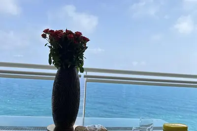 Image de Stunning sea views, best location, on sea front, pool & fitness