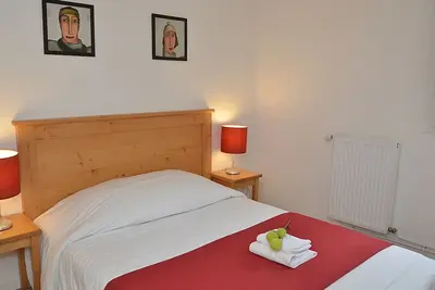 Image de Appartement spacieux avec balcon, animaux admis, centre station et parking en option