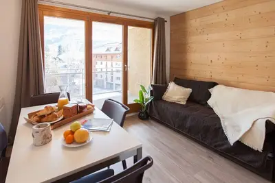 Charmant Studio à Briançon - Pieds des Pistes, Wifi Gratuit, Balcon Exposé Sud, 4 Personnes