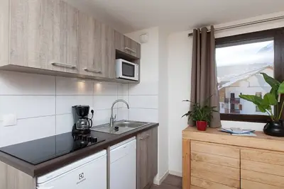 Image de Charmant Appartement Rénové, Accès Pistes, Wifi Gratuit, en Centre-Ville de Briançon