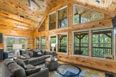 Image de Hidden 3br 2ba w/ King Bed in Heart of Rrg!