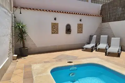 Image de Casa Campanil, Corralejo: 3-storey house with pool <5 mins walk to beach & town