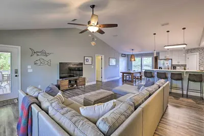 Image de Nature Lover's Paradise: Hike, Bike & Fish!