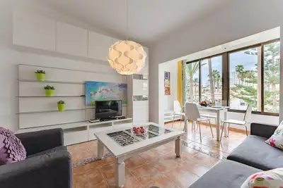 Image de Apartment with sun terrace, next to the ocean
