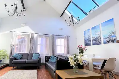Image de Appartement-Prestige-Salle de bain privée séparée-Vue sur Port