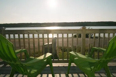 Image de Waterfront Vacation Home