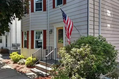 Image de Garden Oasis Historic Area Bristol, 3 Bedroom, 4 beds on 2nd Floor Onsite Parkng