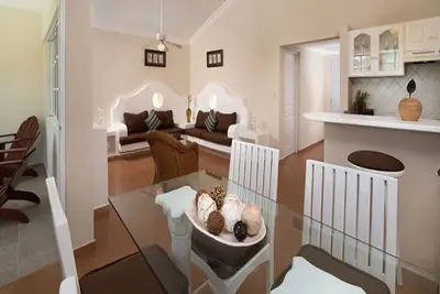 Image de Suite with Vip guest benefits at Lifestyles Resort