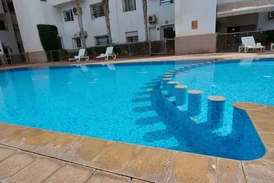 Image de Bel Appartement 2 Chambres Dans Residence Avec Piscine Proche Centre