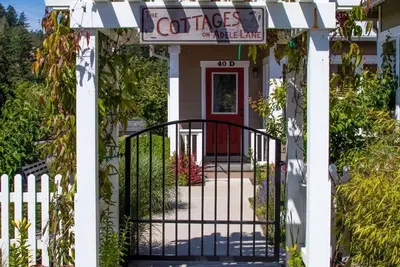Image de Dandelion Cottage in the heart of Eastsound