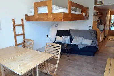 Image de Studio lumineux au centre station avec balcon et Wifi gratuit