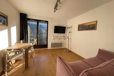 Image de Studio rénové confortable, proche pistes et commerces, balcon