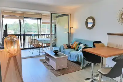 Image de Bel Appartement Moderne à Capbreton avec Wifi et Parking Privé