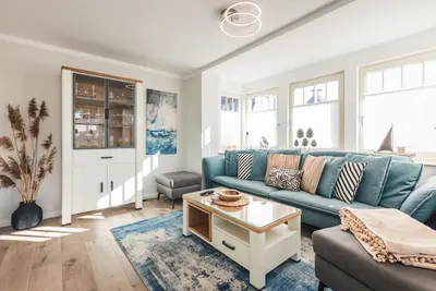 House Penguin, Germany