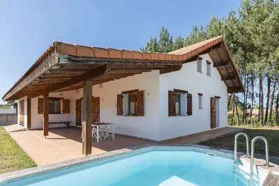 Image de Maison de vacances pour 6 personnes avec piscine, terrasse et Wi-Fi