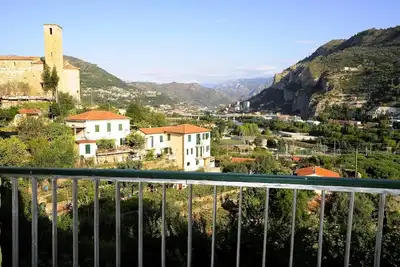 Image de Appartement de vacances pour 6 personnes  + 1 enfant env. 120 qmà Ventimiglia, Riviera italienne (Côte ouest italienne)