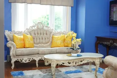 Image de 10 Minutes walk to the Subway/Brightly lit Oasis in Brooklyn