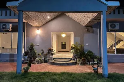 Image de New 3bhk Farmhouse with Pool n V. big hall 4 parties